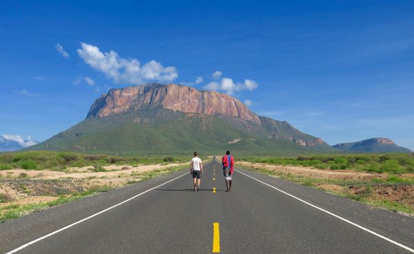 While most people may only consider exploring Kenya in a group tour it is a spectacular place for a road trip