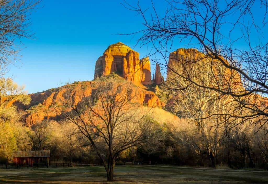Take the scenic route between Phoenix and Sedona on your USA road trip. Drive the the Tonto State Forest and don't forget to visit Montezuma Castle and Well.
