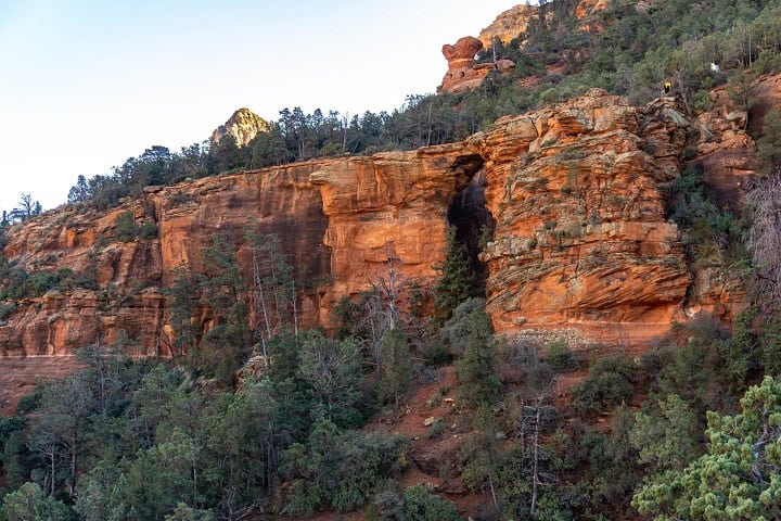 visit the picturesque town of Sedona, Arizona and enjoy some amazing hiking