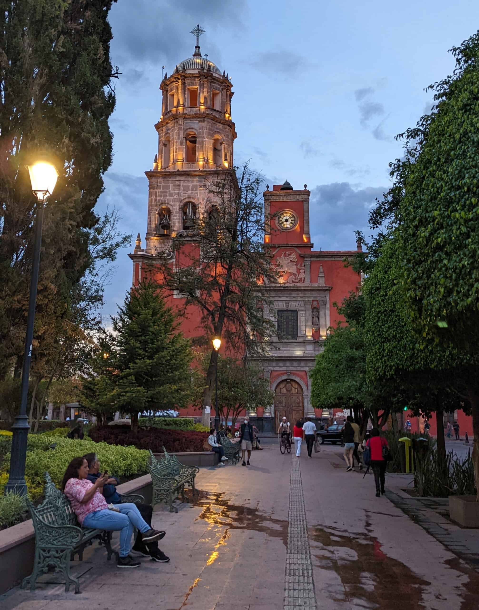 one of the many plazas and beautiful churches in queretaro