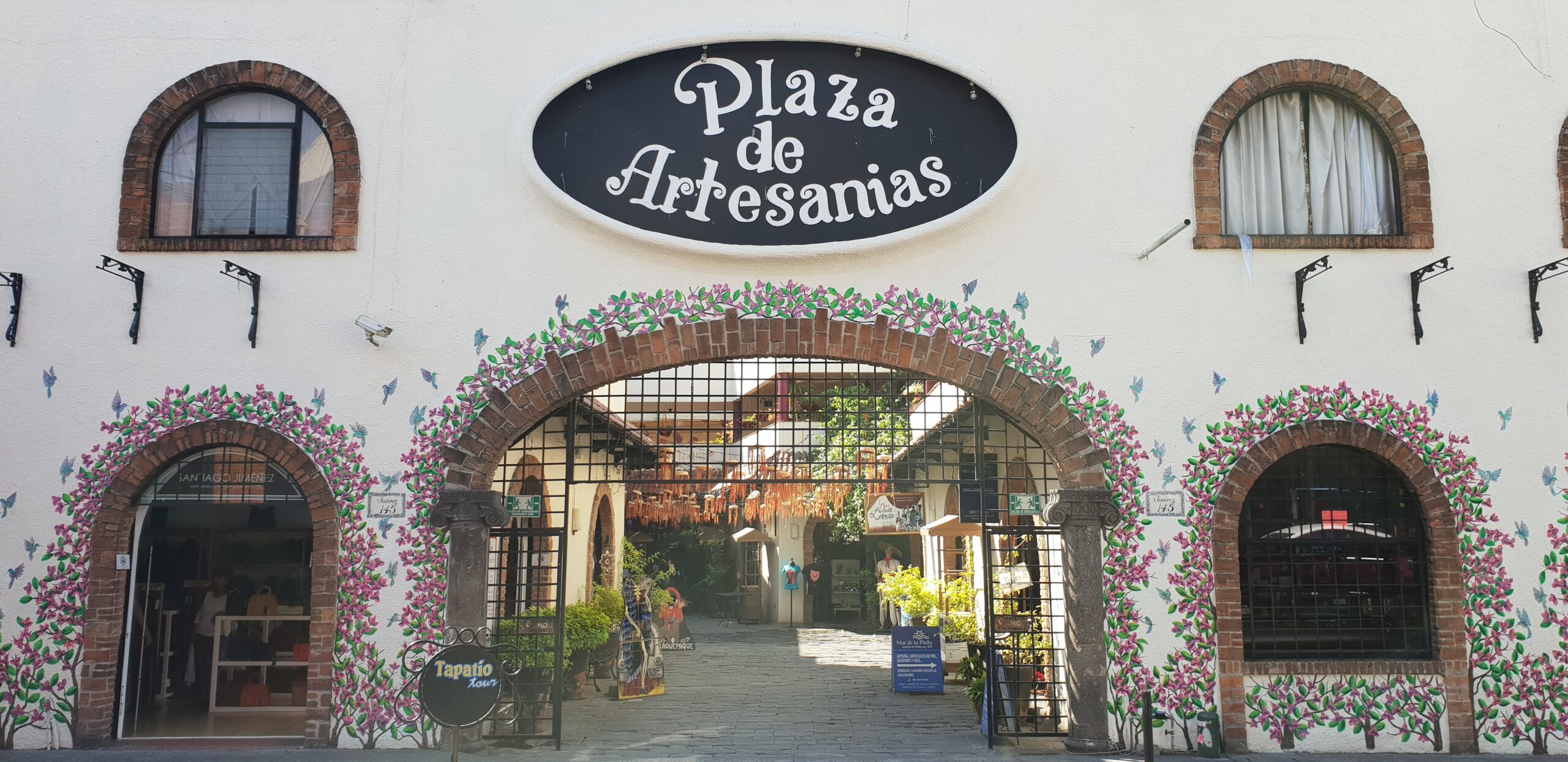 Plaza de Artisanas in Tlaquepaque