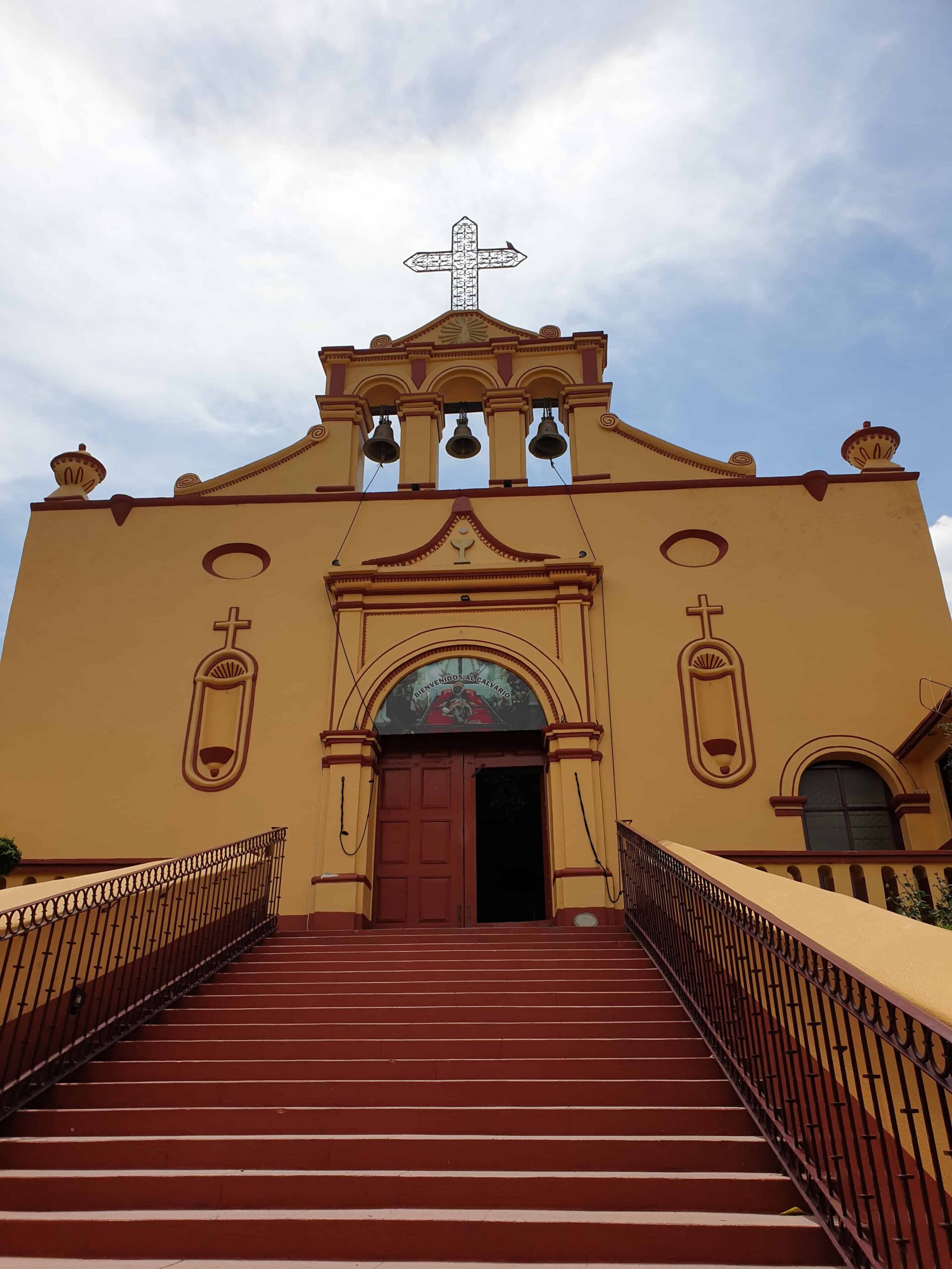 mexico road trip colourful church in Tlaxco