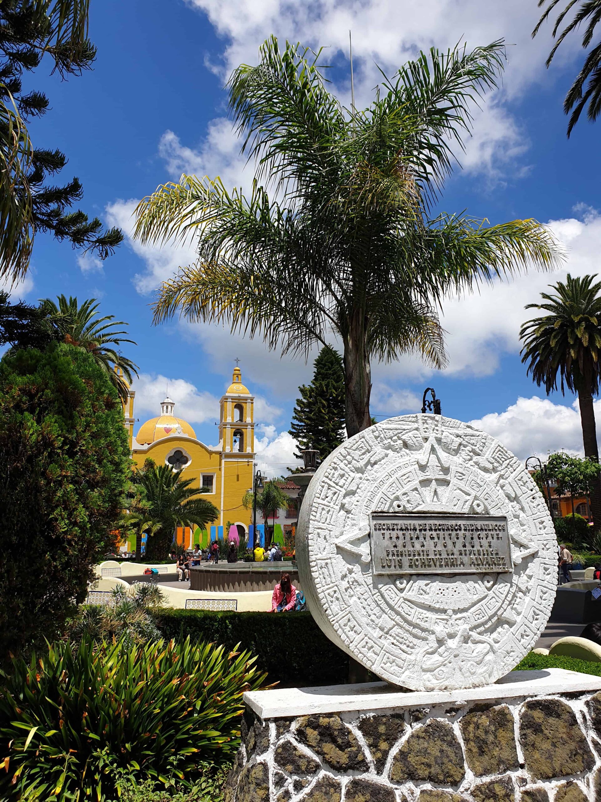 Mexico road trip Tlatlauquitepec zocalo monument