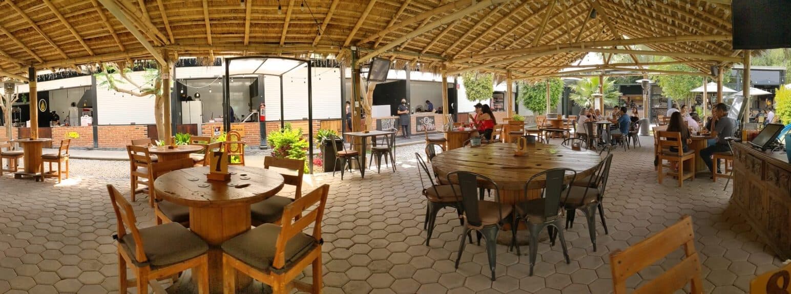 The seating area of an outdoor food caourt in Tequisquiapan Mexico